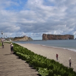  Photomontage de la recharge de plage de l'anse du Sud à Percé (Crédit: Ouranis/WSP)